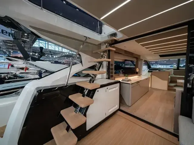 Sunseeker 75 Sport Yacht