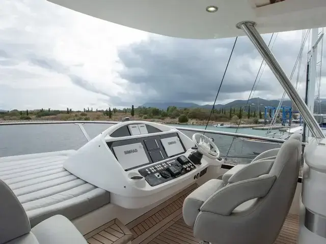 Sunseeker 75 Yacht