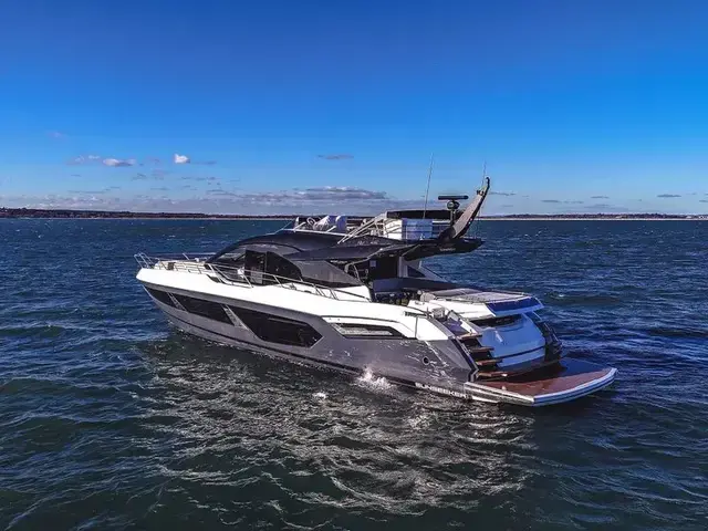 Sunseeker 75 Sport Yacht