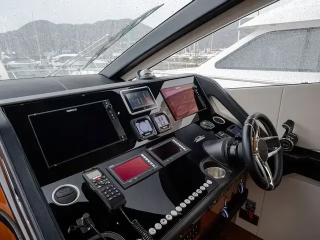 Sunseeker 68 Sport Yacht