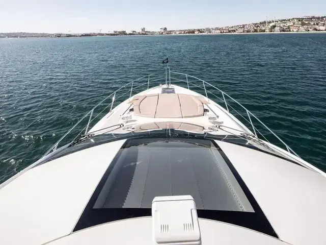 Sunseeker 68 Sport Yacht