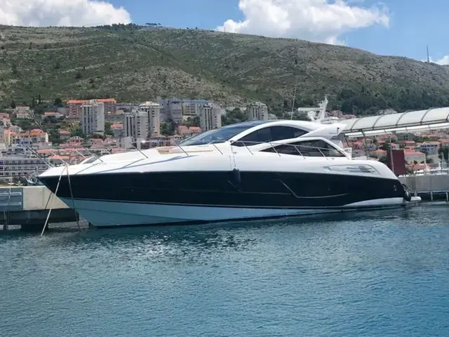 Sunseeker Predator 68