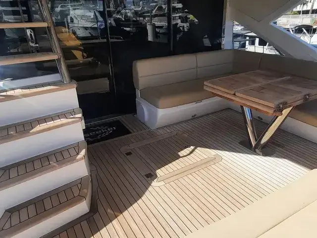 Sunseeker 68 Sport Yacht