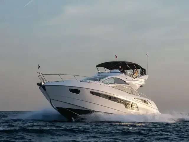 Sunseeker 68 Sport Yacht