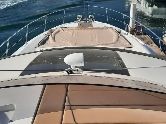 Sunseeker 68 Sport Yacht