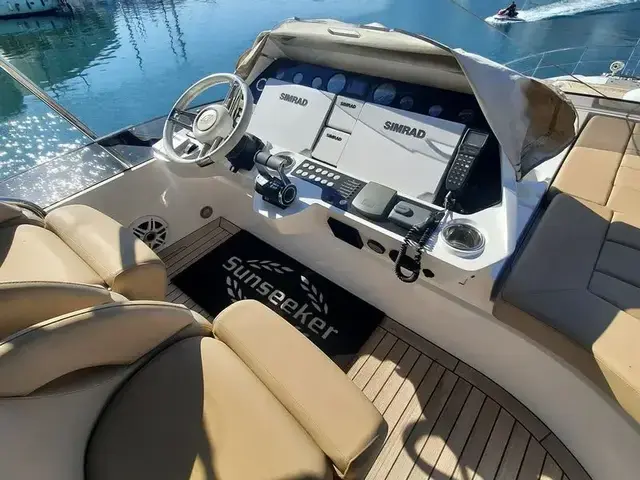 Sunseeker 68 Sport Yacht