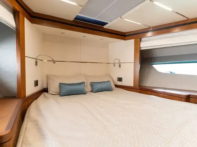 Sunseeker Predator 68