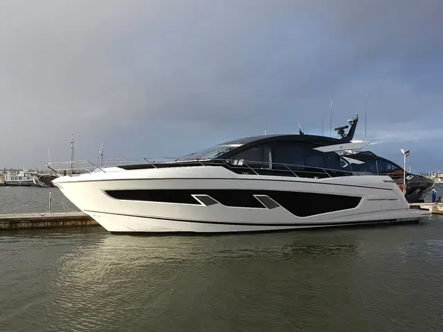 Sunseeker Predator 65