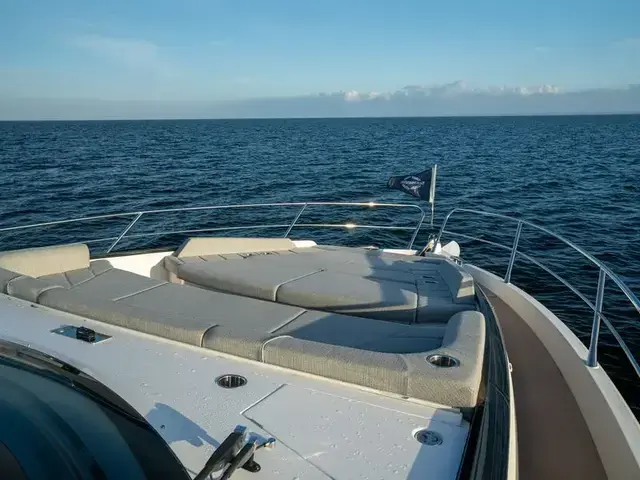 Sunseeker Predator 65