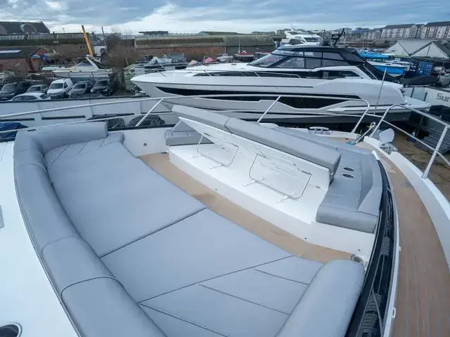 Sunseeker Predator 65