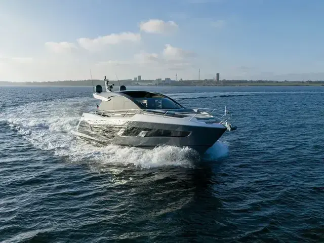 Sunseeker Predator 65