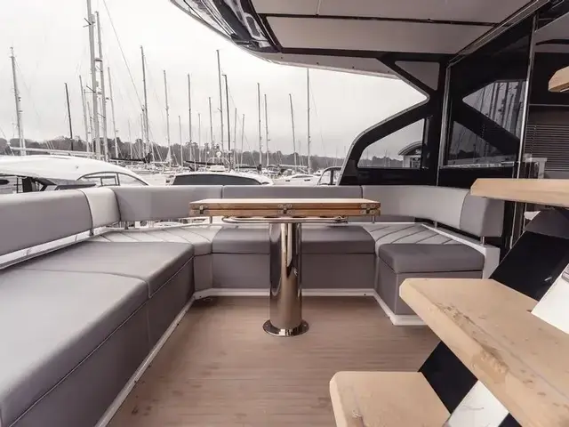 Sunseeker 65 SPORT YACHT