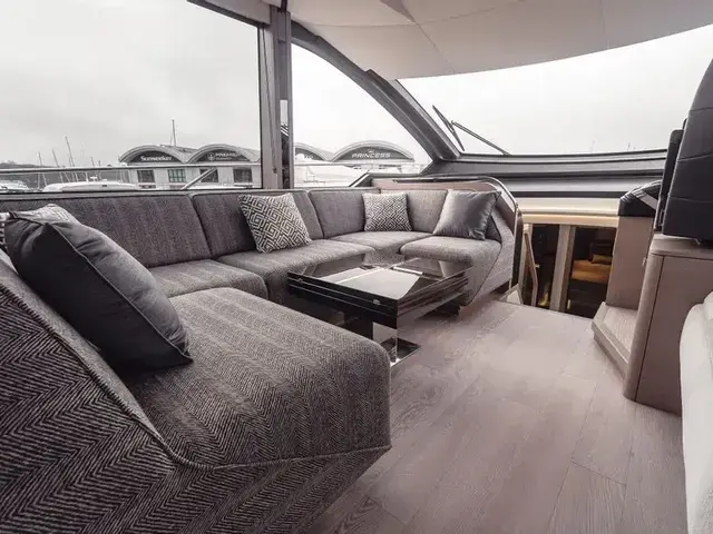 Sunseeker 65 SPORT YACHT