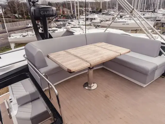 Sunseeker 65 SPORT YACHT