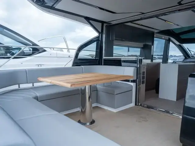 Sunseeker Predator 65