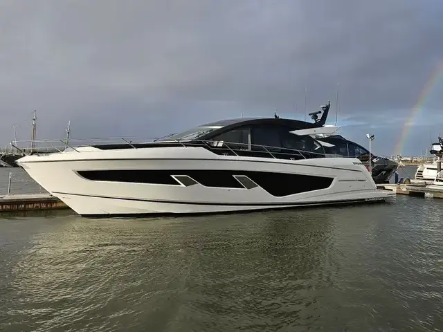 Sunseeker Predator 65