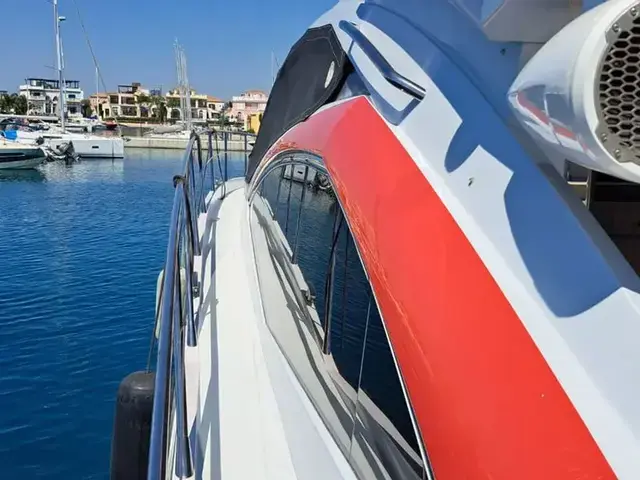 Sunseeker Predator 64