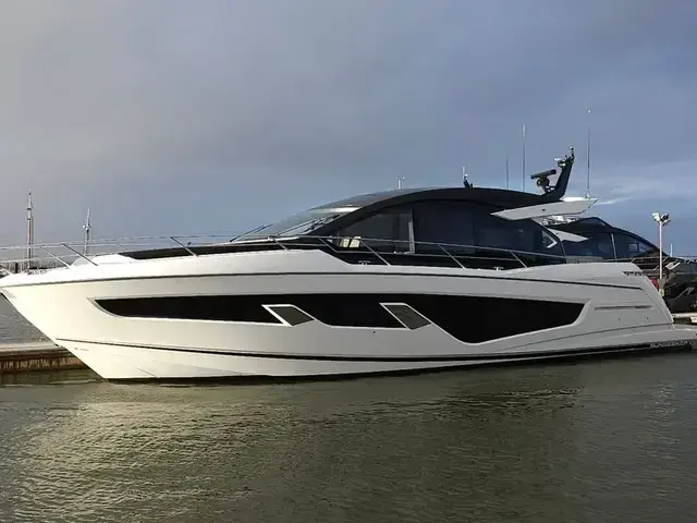 Sunseeker Predator 65