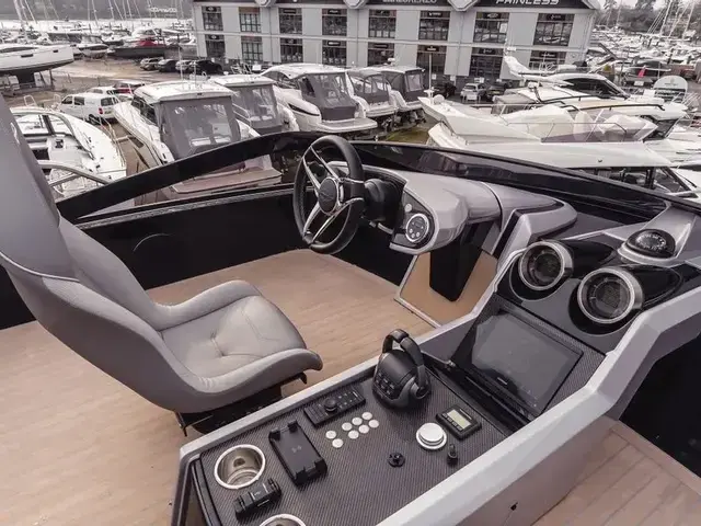 Sunseeker 65 SPORT YACHT