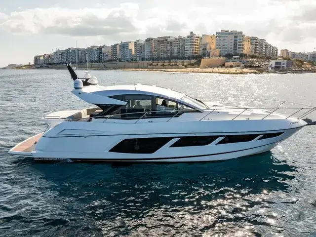 Sunseeker Predator 57