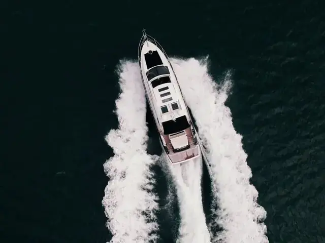 Sunseeker Predator 52