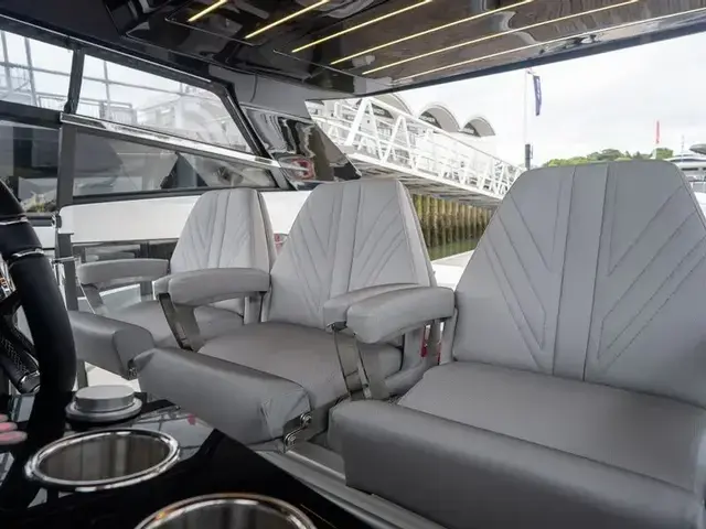 Sunseeker Superhawk 55