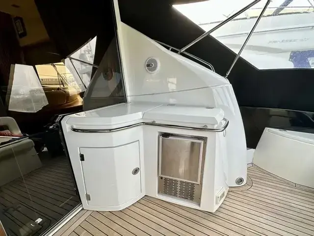 Sunseeker Predator 52