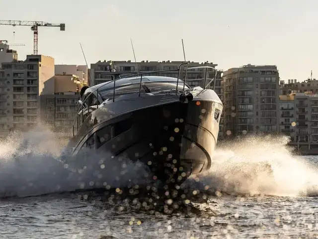 Sunseeker Predator 57