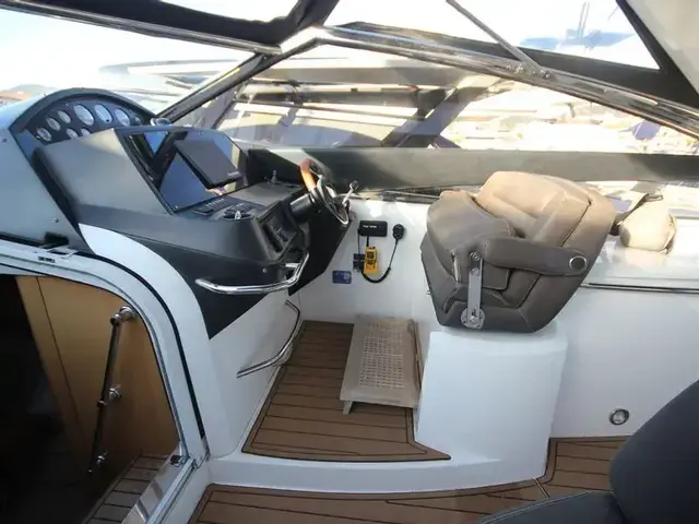 Sunseeker Portofino 53