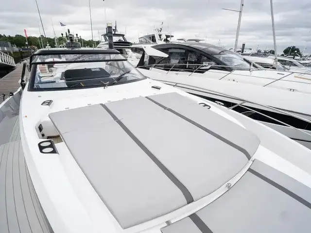 Sunseeker Superhawk 55