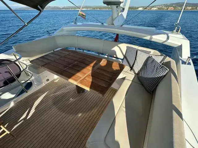 Sunseeker Manhattan 52