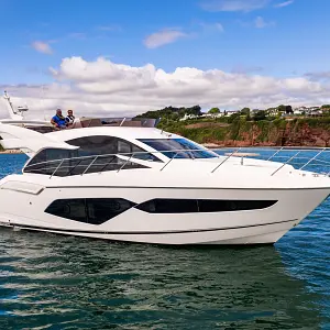 2017 Sunseeker Manhattan 52