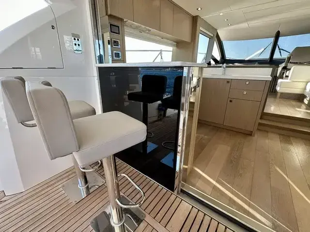 Sunseeker Manhattan 52