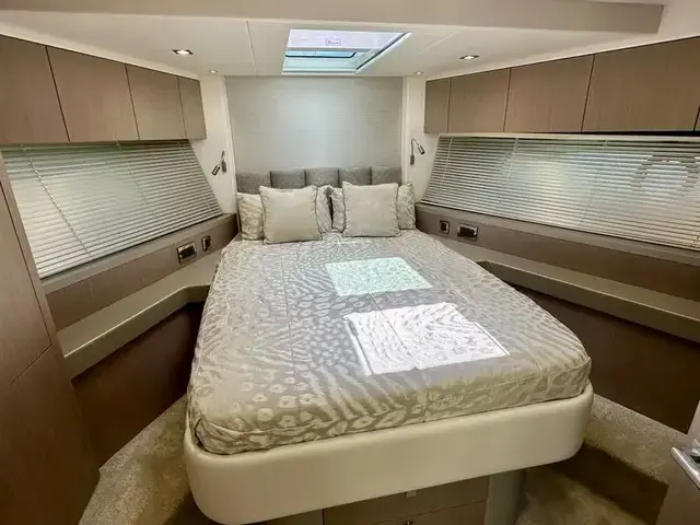 Sunseeker Manhattan 52