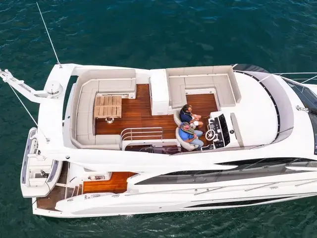 Sunseeker Manhattan 52