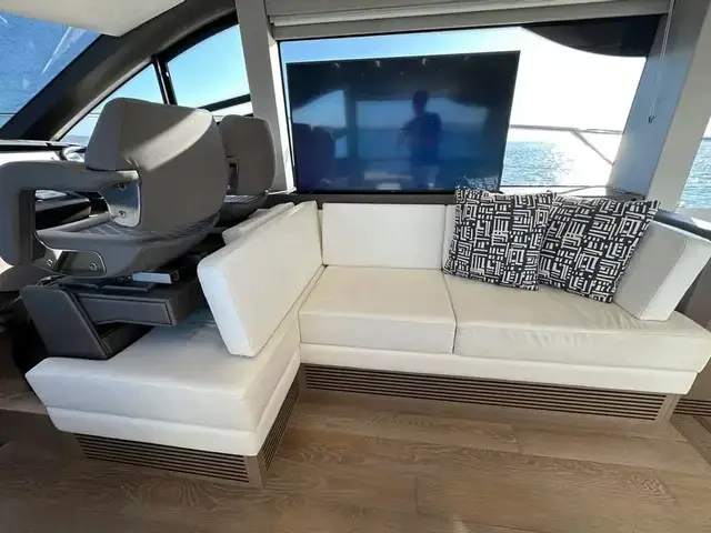 Sunseeker Manhattan 52