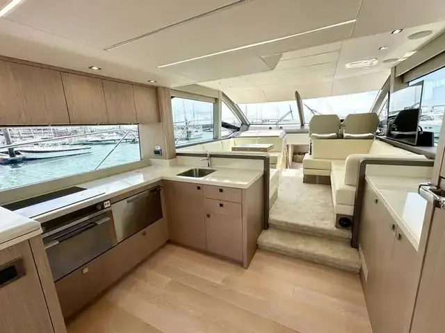 Sunseeker Manhattan 52