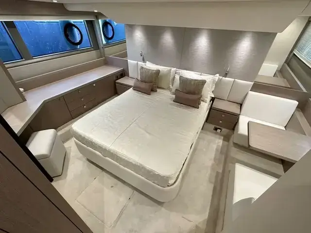 Sunseeker Manhattan 52