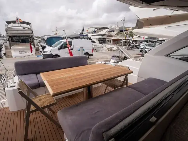 Sunseeker Predator 55 Evo