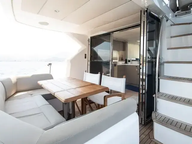 Sunseeker Manhattan 52