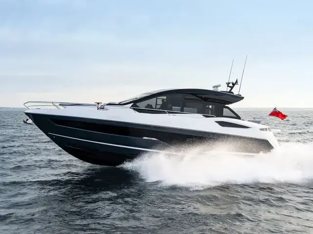 Sunseeker Predator 55