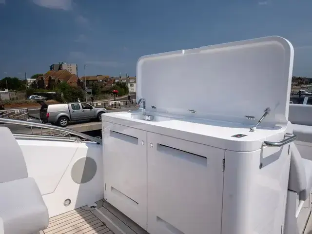 Sunseeker Manhattan 55