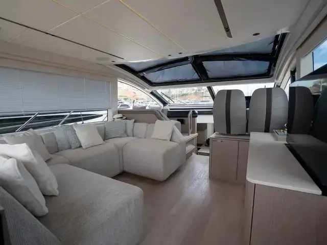 Sunseeker Predator 55 Evo