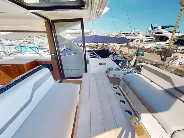 Sunseeker Predator 55 Evo