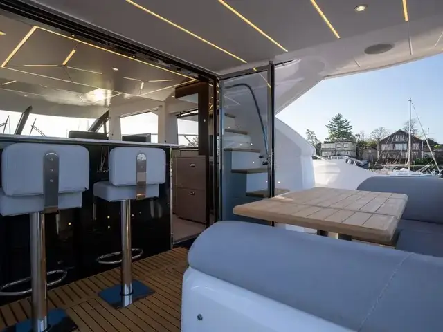 Sunseeker Manhattan 55