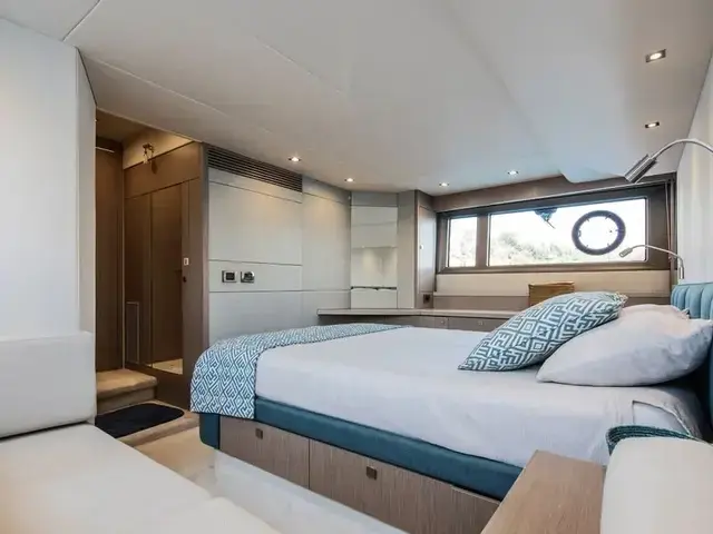 Sunseeker Manhattan 52