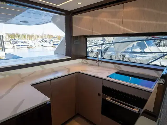 Sunseeker Manhattan 55