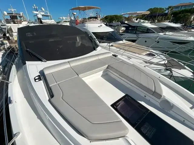 Sunseeker Predator 55 Evo