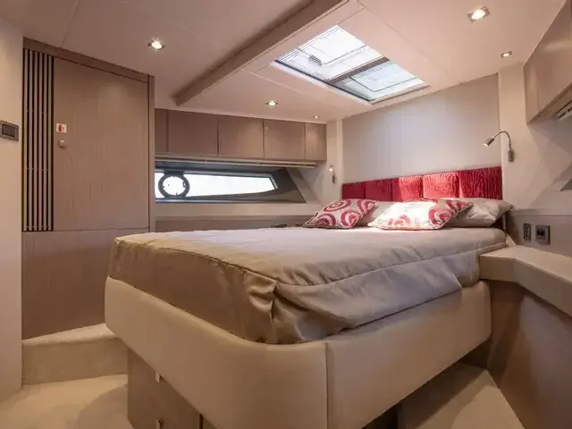 Sunseeker Manhattan 52