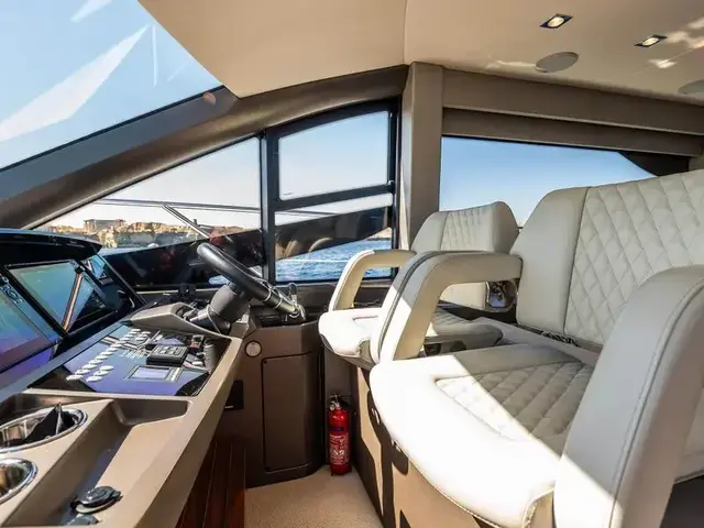 Sunseeker Manhattan 52